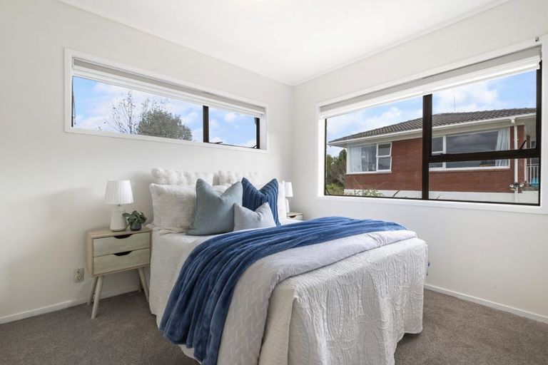 Photo of property in 1/94 Glamorgan Drive, Torbay, Auckland, 0630
