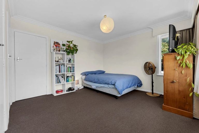 Photo of property in 6 Glenvil Lane, Te Atatu Peninsula, Auckland, 0610