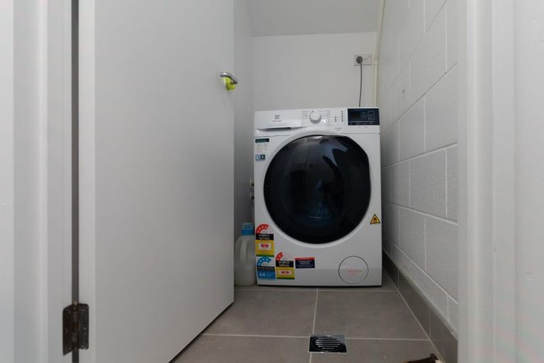 Photo of property in 268/2a Onewa Road, Birkenhead, Auckland, 0626