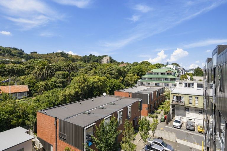 Photo of property in Nouvo Apartments, 5g/21 Rugby Street, Mount Cook, Wellington, 6021