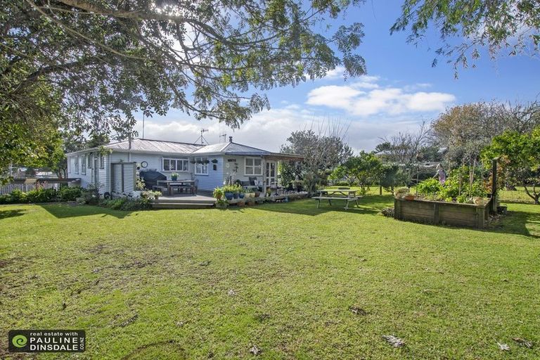 Photo of property in 17 Station Road, Te Kamo, Whangarei, 0112