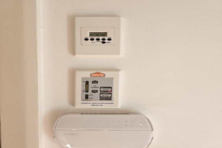 Photo of property in 51 Albemarle Road, Northland, Wellington, 6012