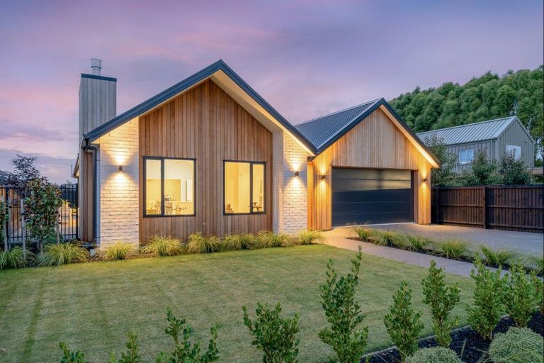 Photo of property in 54 Metehau Street, Marshland, Christchurch, 8083