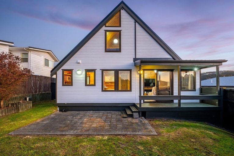 Photo of property in 90 Discovery Drive, Whitby, Porirua, 5024