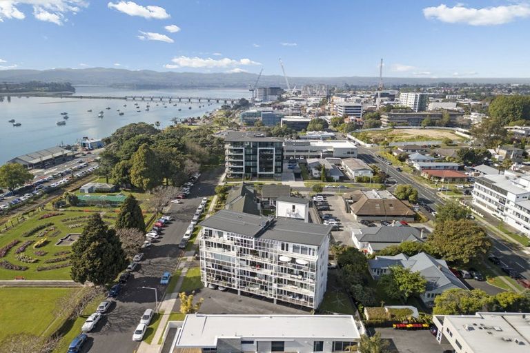 Photo of property in 3/22 Cliff Road, Tauranga, 3110