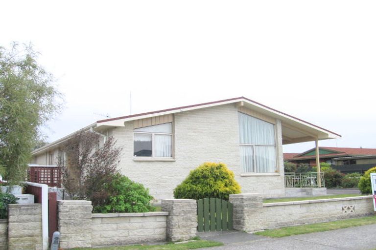 Photo of property in 1/10 Avondale Road, Taradale, Napier, 4112