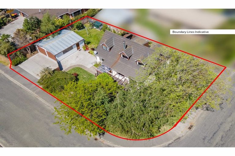 Photo of property in 12 Gibbs Drive, Woodend, 7610