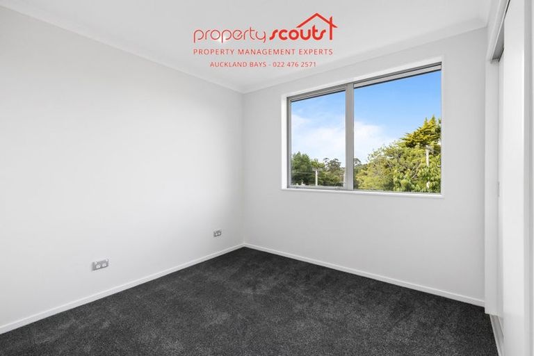 Photo of property in 103 Beach Haven Road, Beach Haven, Auckland, 0626