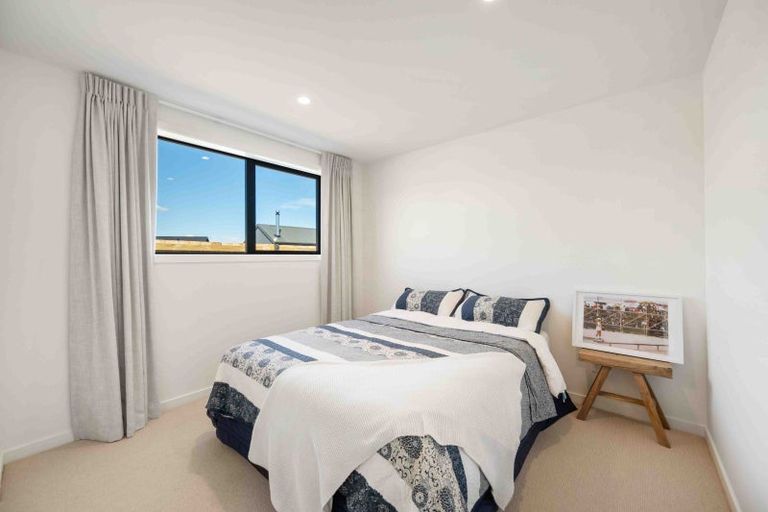 Photo of property in 6 Moonstone Street, Albert Town, Wanaka, 9305