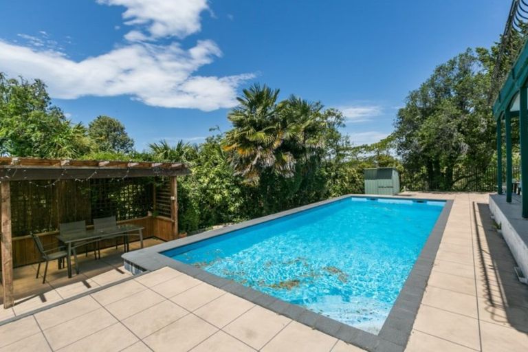 Photo of property in 2 Ewan Place, Taradale, Napier, 4112