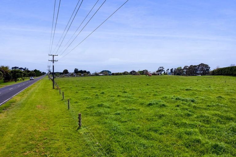 Photo of property in 84 Airport Drive, New Plymouth Airport, New Plymouth, 4373