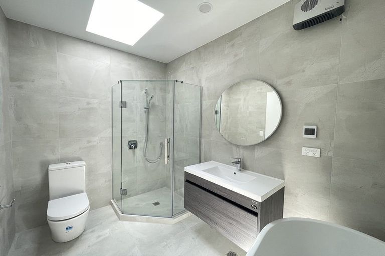 Photo of property in 355d Beach Road, Campbells Bay, Auckland, 0630