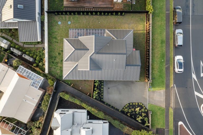 Photo of property in 2a Roland Road, Greenhithe, Auckland, 0632