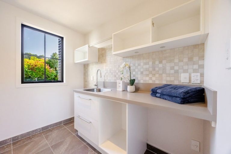 Photo of property in 80 Kent Terrace, Taradale, Napier, 4112