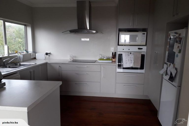 Photo of property in 115 Glengarry Road, Glen Eden, Auckland, 0602