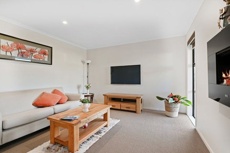 Photo of property in 76 Ledbury Drive, Rolleston, 7615