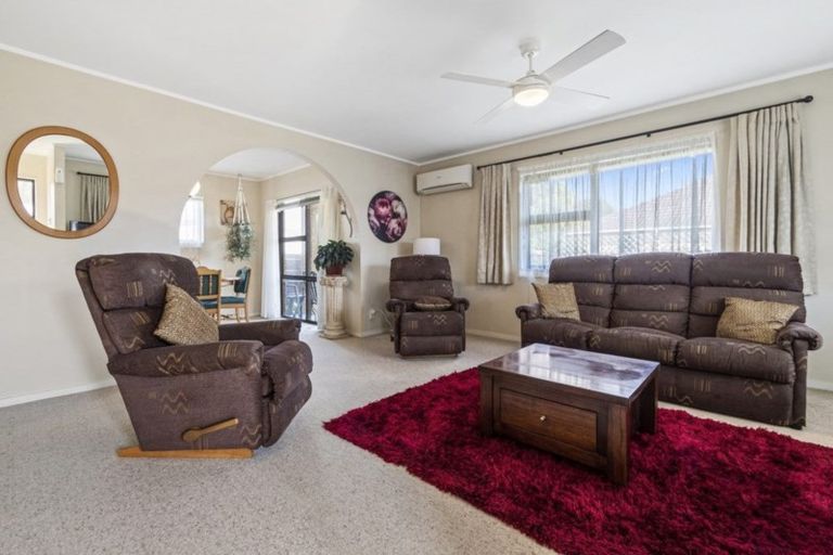 Photo of property in 2/66 Marne Road, Papakura, 2110