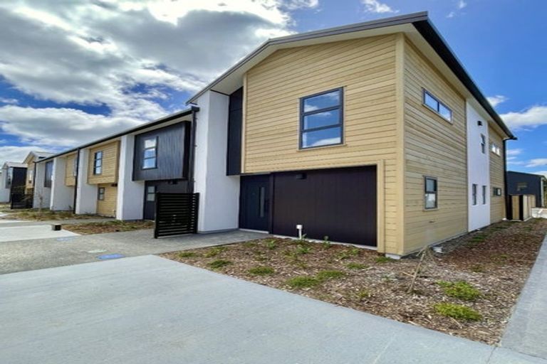 Photo of property in 2 Te Ara O Ralph Olsen, Wainuiomata, Lower Hutt, 5014
