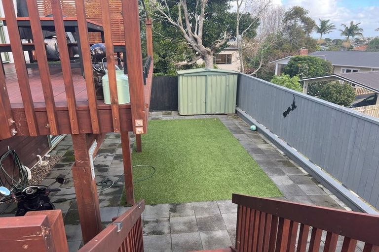 Photo of property in 2/224 Forrest Hill Road, Forrest Hill, Auckland, 0620