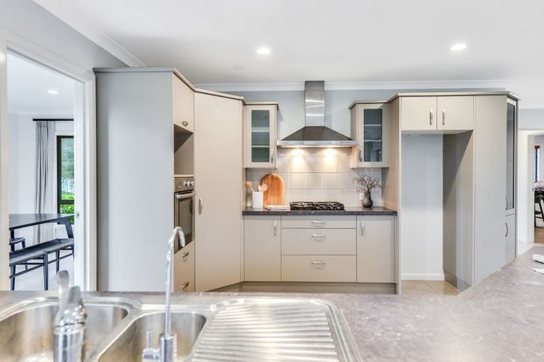 Photo of property in 3 Gibbston Close, Huntington, Hamilton, 3210