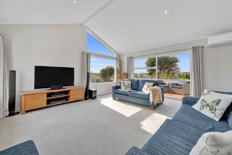 Photo of property in 11 Ayrshire Place, Somerville, Auckland, 2014