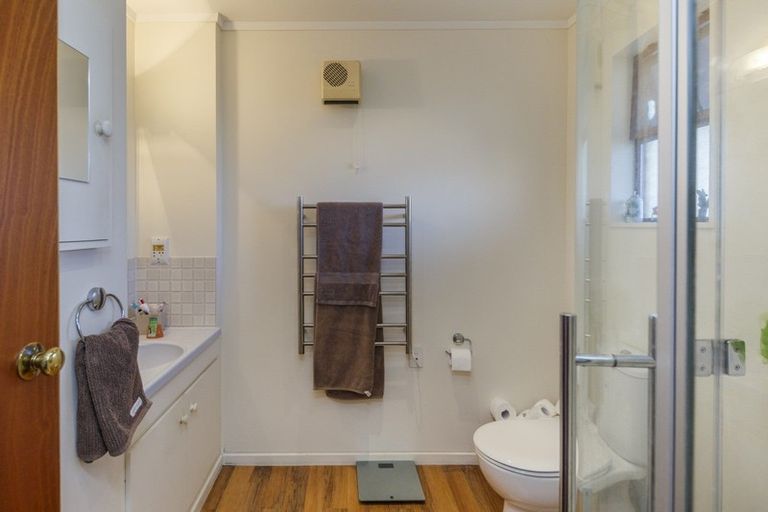Photo of property in 136 Pharazyn Road, Feilding, 4777