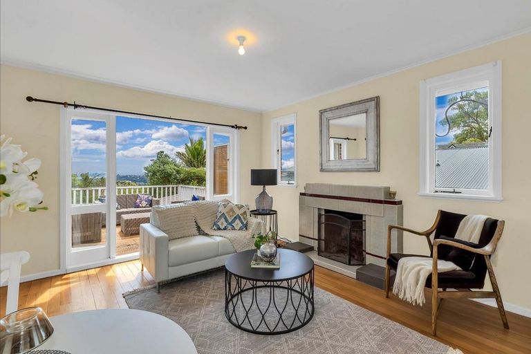 Photo of property in 101 Glengarry Road, Glen Eden, Auckland, 0602
