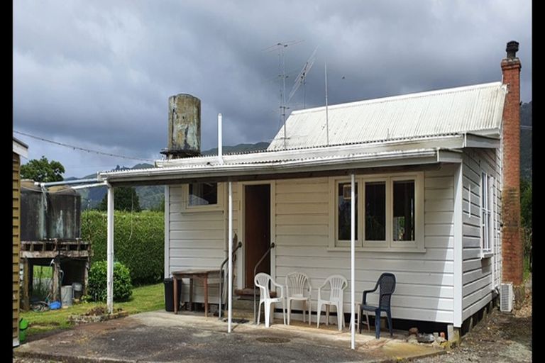 Photo of property in 1 Landsdowne Street, Clifton, Takaka, 7183