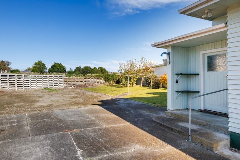 Photo of property in 14 Belvedere Crescent, Takaro, Palmerston North, 4412