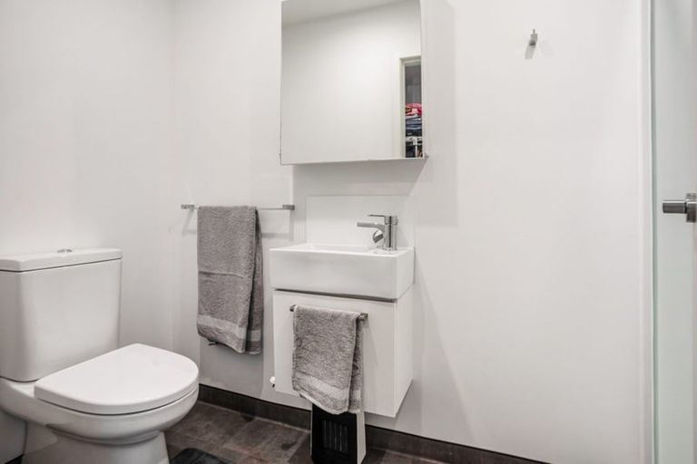 Photo of property in 203/160b Hobsonville Point Road, Hobsonville, Auckland, 0616