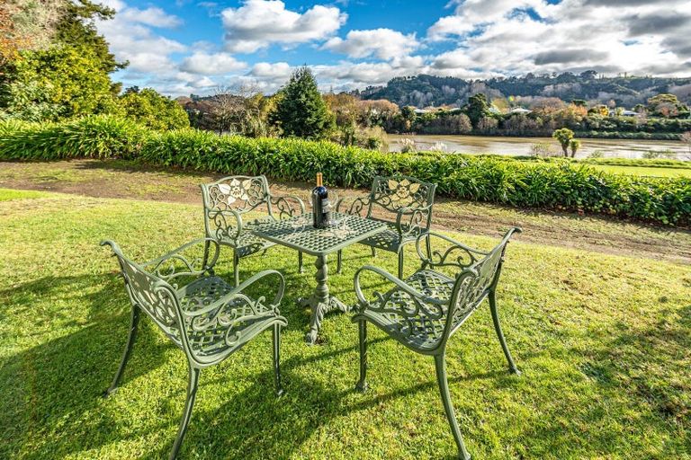 Photo of property in 33-37 Riverbank Road, Okoia, Whanganui, 4573
