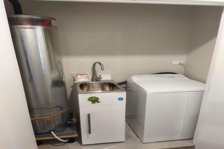 Photo of property in 18b Otanerua Road, Hatfields Beach, Orewa, 0931