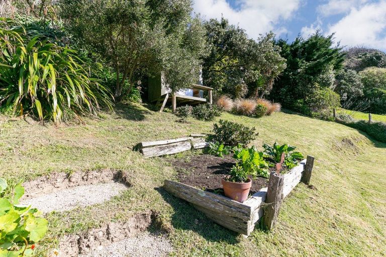 Photo of property in 5 Waitaha Way, Houghton Bay, Wellington, 6023