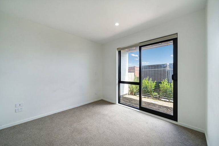 Photo of property in 8 Jabuka Street, Glen Eden, Auckland, 0602