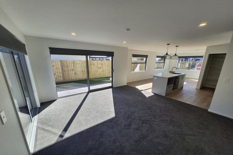 Photo of property in 7 Rita Angus Road, Belfast, 8051