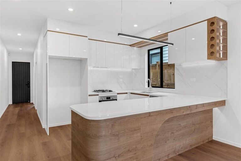 Photo of property in 11 Cronshaw Road, Karaka, Papakura, 2113