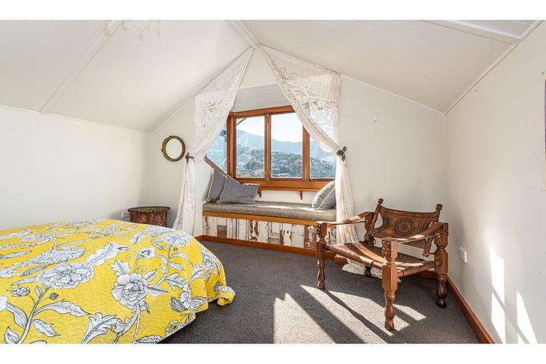 Photo of property in 32 Godley Quay, Lyttelton, 8082