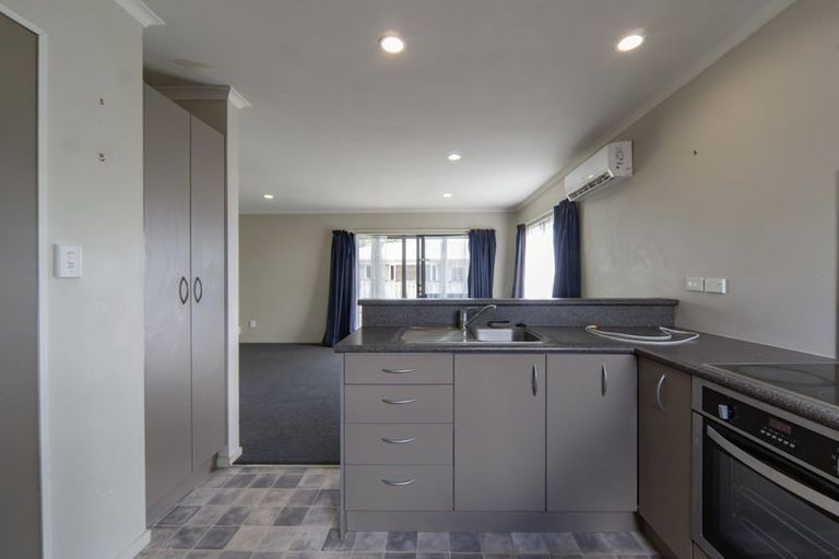 Photo of property in 7 Saint Lukes Place, Bader, Hamilton, 3206