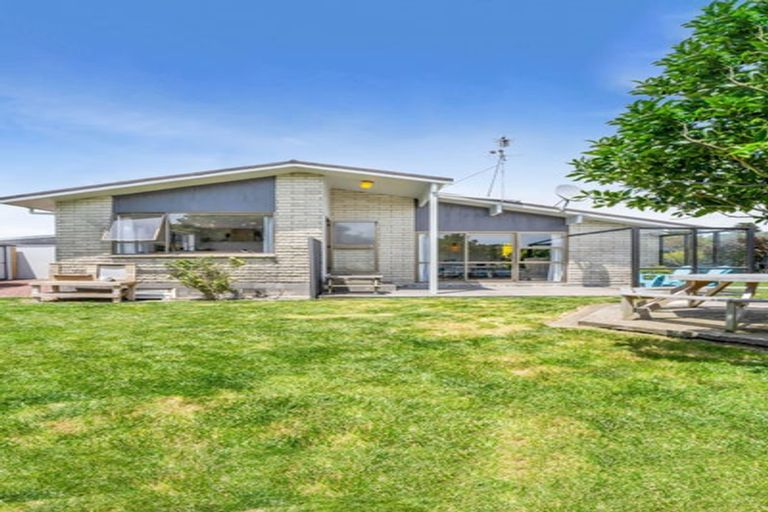 Photo of property in 8 Glamis Avenue, Bell Block, New Plymouth, 4312
