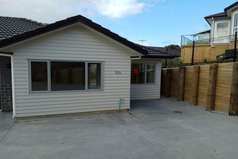 Photo of property in 10 Ridgeview Close, Red Beach, 0932