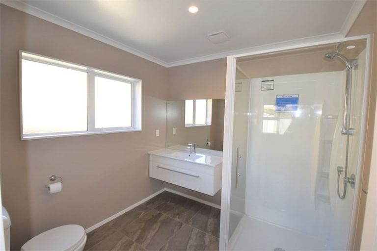 Photo of property in 114 Amesbury Drive, Churton Park, Wellington, 6037