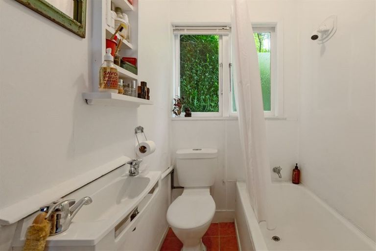 Photo of property in 51b Barnard Street, Wadestown, Wellington, 6012