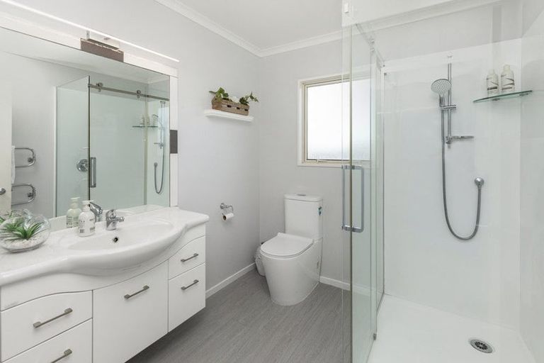 Photo of property in 53 Glasnevin Drive, Casebrook, Christchurch, 8051