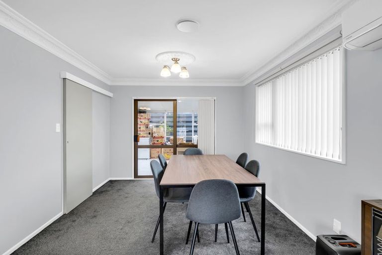 Photo of property in 2 Hampton Place, Springvale, Whanganui, 4501