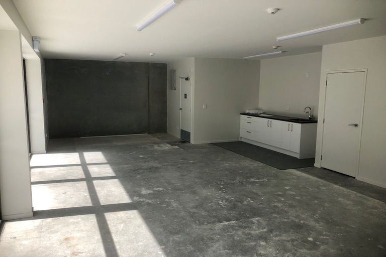 Photo of property in 32 Streamview Way, Long Bay, 0792