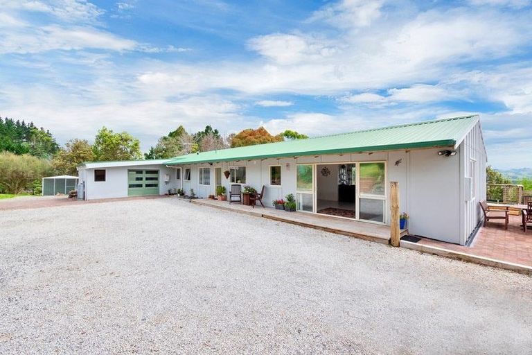 Photo of property in 69 Pipitiwai Drive, Helensville, Kaukapakapa, 0871