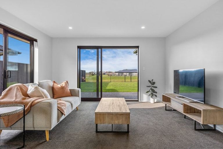 Photo of property in 4 Godley Place, Woodend, 7610
