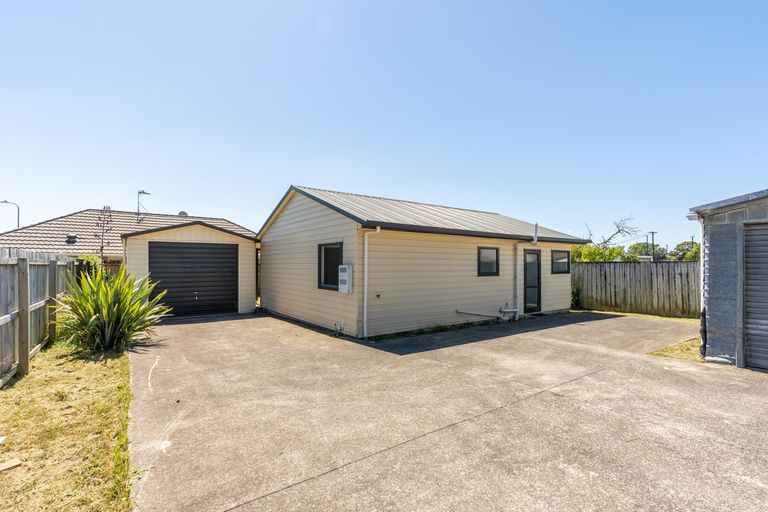 Photo of property in 383 Massey Road, Mangere East, Auckland, 2024