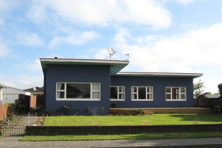 Photo of property in 1 Carew Street, Kaiapoi, 7630
