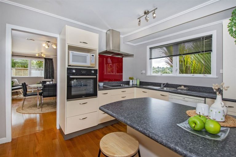 Photo of property in 27 Meldrum Street, Te Kamo, Whangarei, 0112